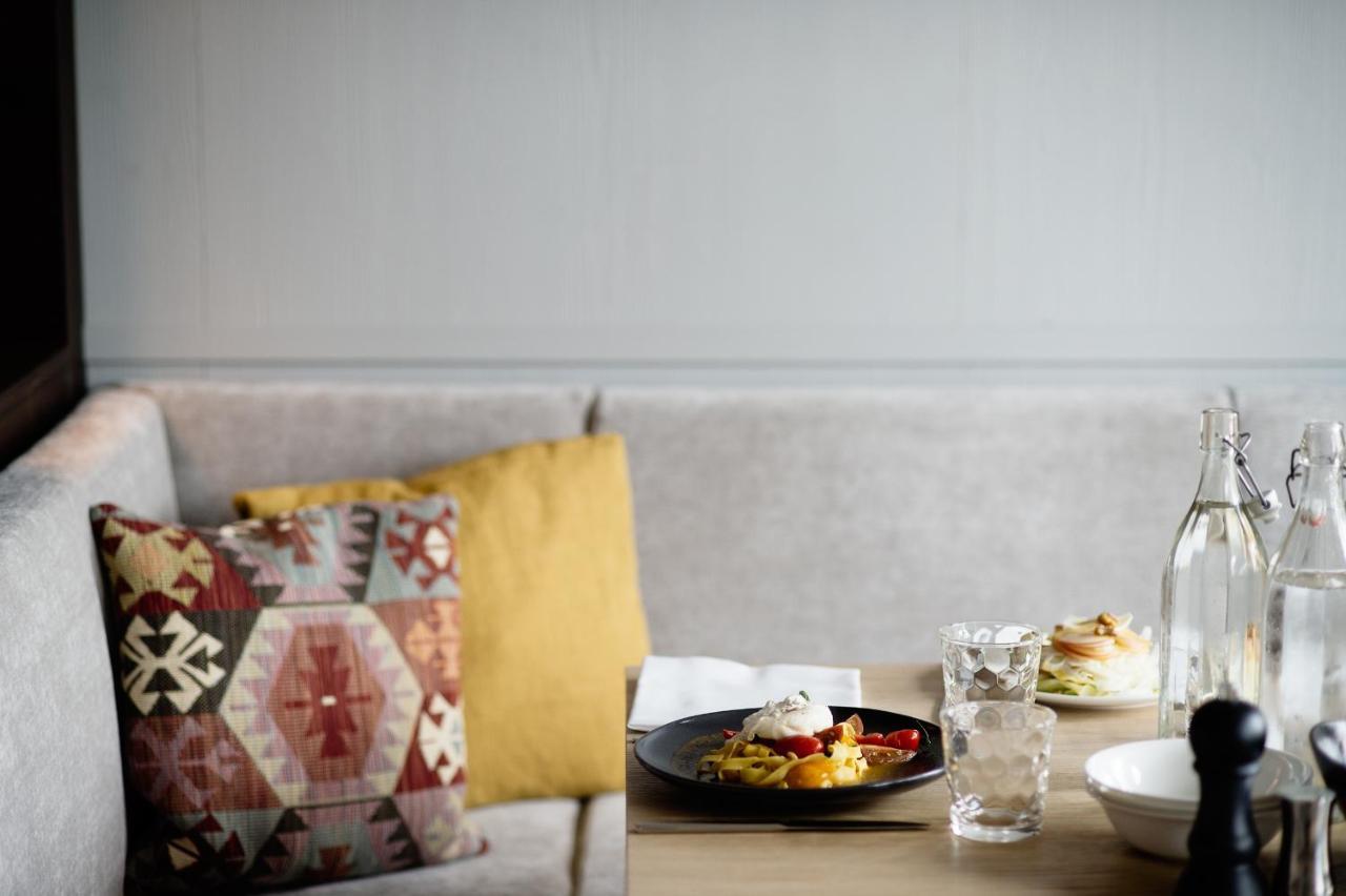 Hotel Schwarzschmied Lana Eksteriør billede